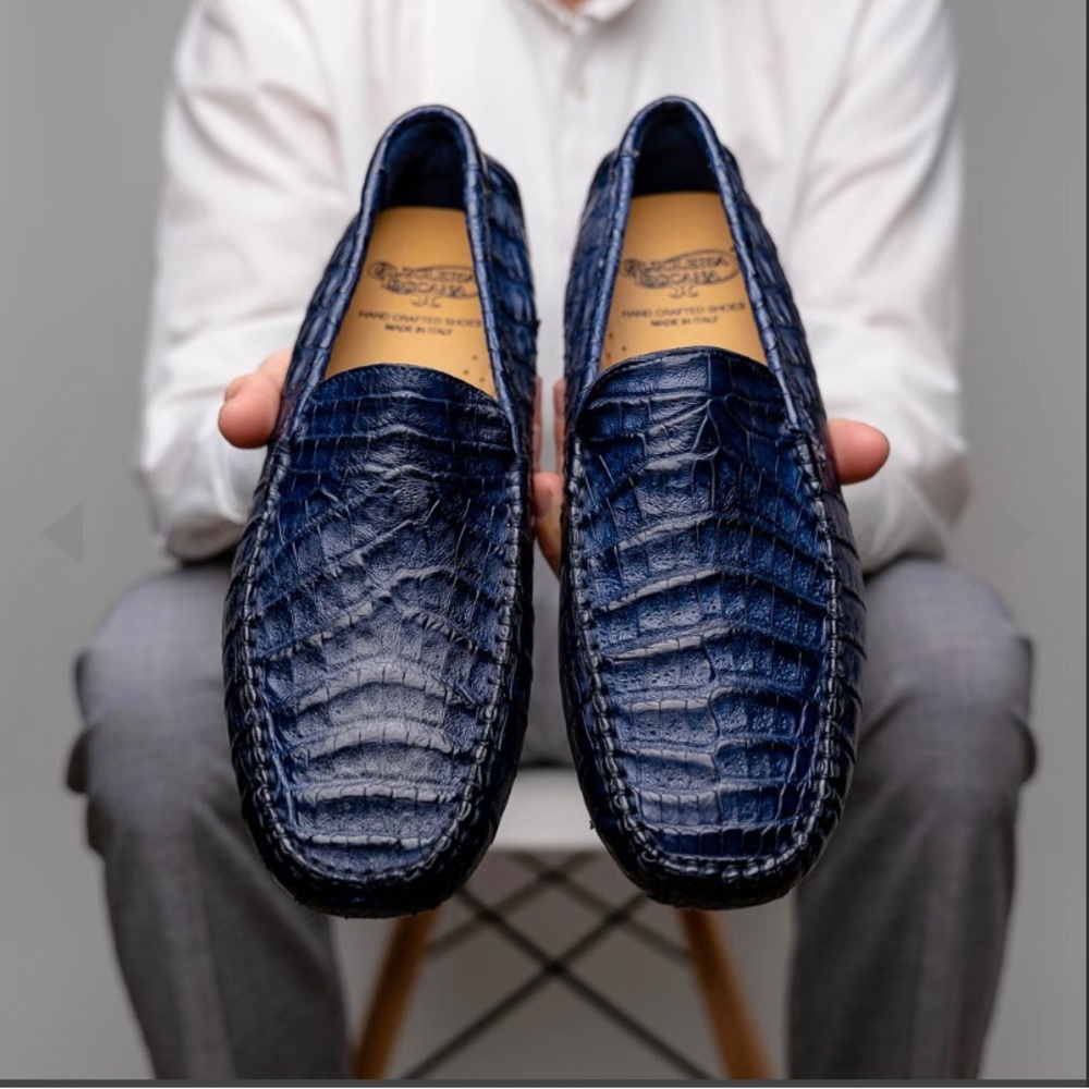 Calzoleria Toscana crocodile shoes , size 10. Brand new without tag.